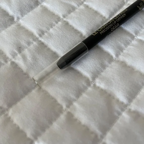 CHANEL Le Crayon Lèvres Longwear Lip Pencil – Shade 97 Désir – New - Picture 2 of 9